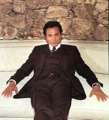 photo 26 in Benjamin Bratt gallery [id35203] -0001-11-30 00:00:00