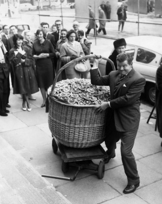 Benny Hill pic #412703