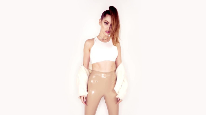 Betta Lemme, singer
