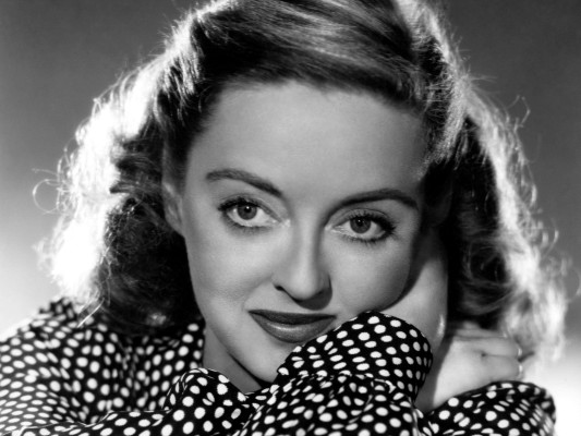 Bette Davis pic #249321