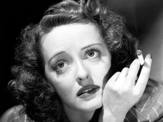 Bette Davis pic #249319