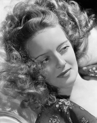 Bette Davis pic #189279