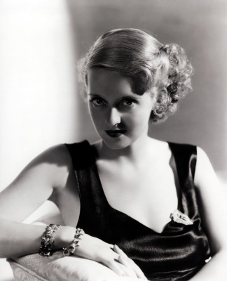 Bette Davis pic #383353
