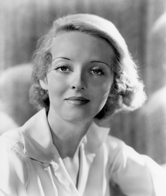 Bette Davis pic #383356