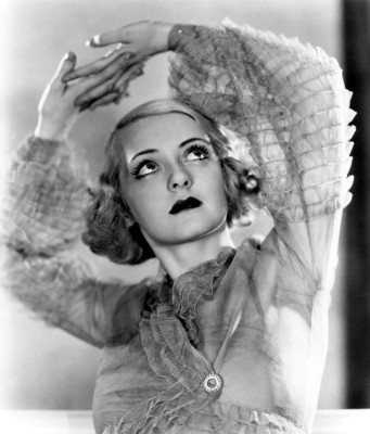 Bette Davis pic #383354