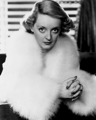 Bette Davis pic #189284