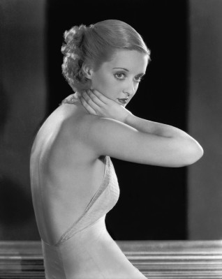 Bette Davis pic #383349