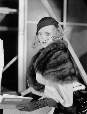 photo 26 in Bette Davis gallery [id383360] 2011-04-12 00:00:00