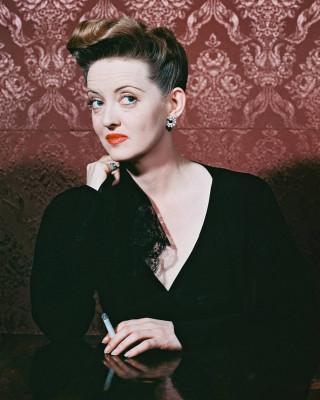 Bette Davis pic #384383