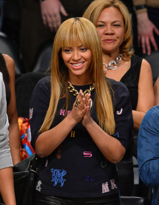 photo 3 in Beyonce Knowles gallery [id587480] 2012-12-04 00:00:00