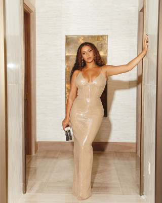 Beyonce - Shawn Carter Foundation Gala in Hollywood 11/15/2019