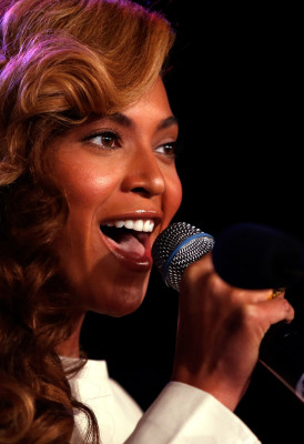 photo 10 in Beyonce Knowles gallery [id604116] 2013-02-09 00:00:00