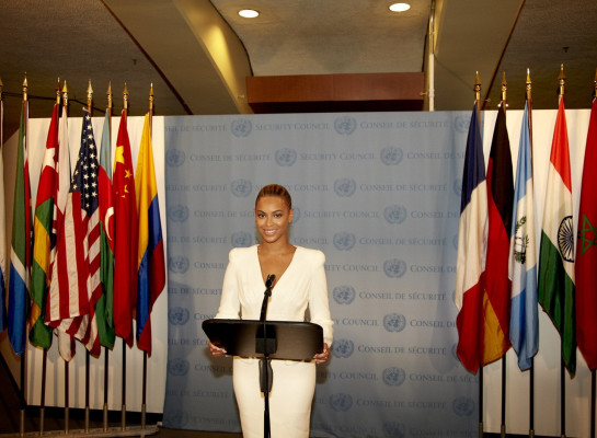 photo 12 in Beyonce gallery [id547589] 2012-08-14 00:00:00