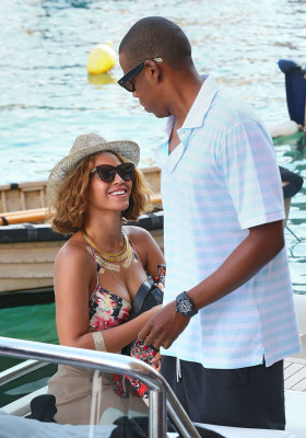 photo 9 in Beyonce Knowles gallery [id760231] 2014-09-17 00:00:00