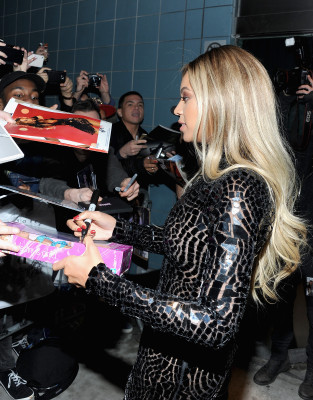 photo 10 in Beyonce Knowles gallery [id687765] 2013-12-27 00:00:00