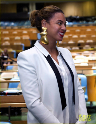 photo 8 in Beyonce Knowles gallery [id570187] 2012-10-14 00:00:00