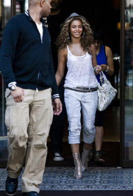photo 24 in Beyonce Knowles gallery [id671203] 2013-10-19 00:00:00
