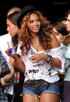 photo 3 in Beyonce Knowles gallery [id269553] 2010-06-04 00:00:00