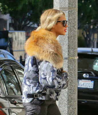 photo 3 in Beyonce Knowles gallery [id684160] 2013-12-13 00:00:00