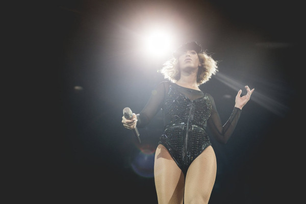 photo 17 in Beyonce Knowles gallery [id682558] 2013-12-08 00:00:00