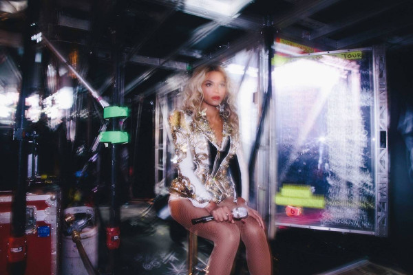 photo 25 in Beyonce Knowles gallery [id685666] 2013-12-22 00:00:00