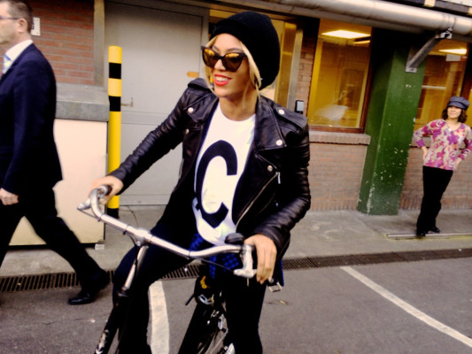 photo 12 in Beyonce gallery [id713340] 2014-03-26 00:00:00