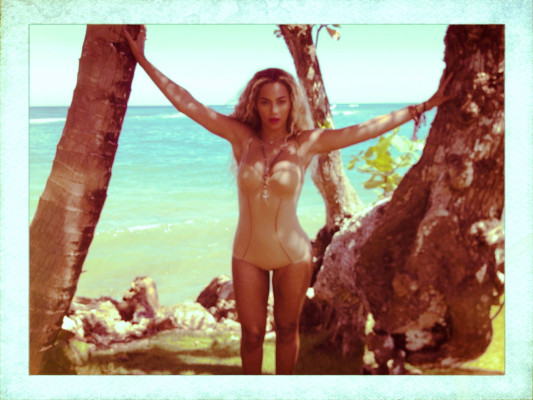 photo 10 in Beyonce gallery [id675489] 2013-11-04 00:00:00