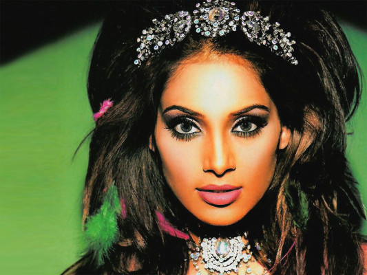 photo 15 in Bipasha Basu gallery [id425520] 2011-10-04 00:00:00