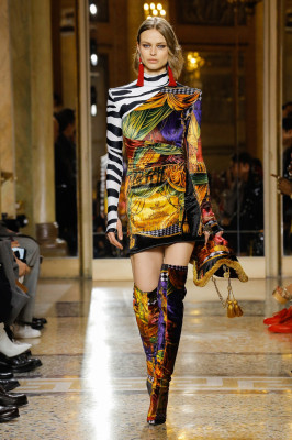 Birgit Kos - Versace-Mens Fall/Winter 2018 Fashion Show in Milan