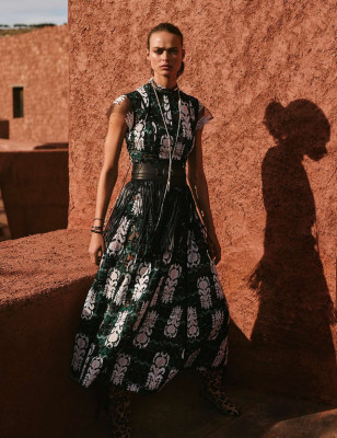 Birgit Kos - Elle France 2019