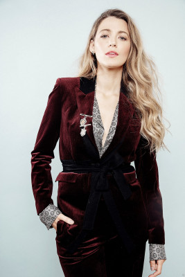 Anna Kendrick &amp; Blake Lively-Paris Match By Francois Berthier