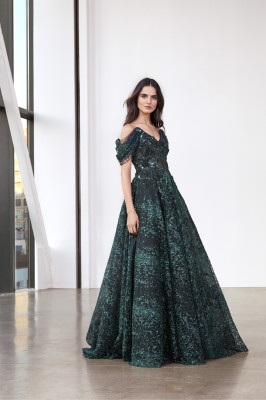 Blanca Padilla - Pamella Roland Pre-Fall 2020