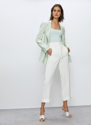 Blanca Padilla - Aritzia Babaton 