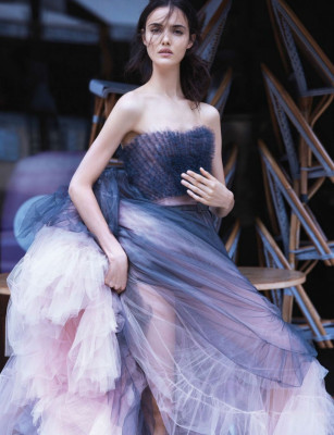 Blanca Padilla – Harper’s Bazaar Magazine Singapore December 2017 Cover and Pics