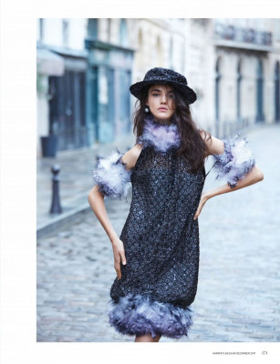 Blanca Padilla – Harper’s Bazaar Magazine Singapore December 2017 Cover and Pics