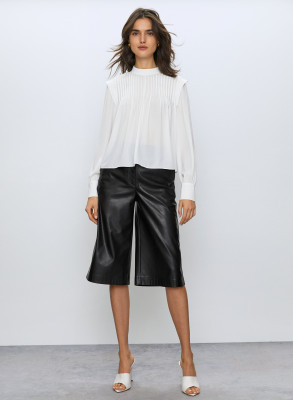 Blanca Padilla - Aritzia Babaton 
