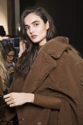 Blanca Padilla - Max Mara Fall/Winter 2017 Fashion Show in Milan