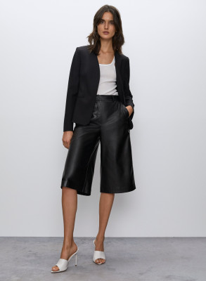 Blanca Padilla - Aritzia Babaton 