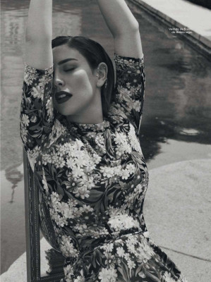 Blanca Suárez – Glamour Spain July 2018