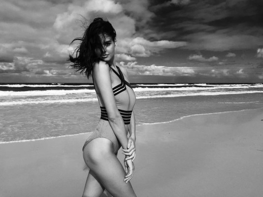 Bojana Krsmanovic pic #976497