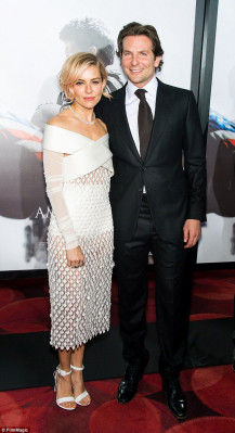 Bradley Cooper pic #781763