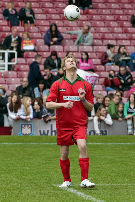 Bradley James pic #638200