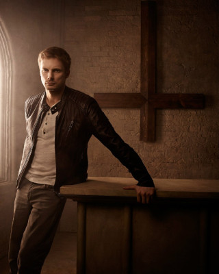 Bradley James pic #871767