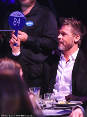 photo 3 in Brad Pitt gallery [id1028611] 2018-01-08 00:00:00