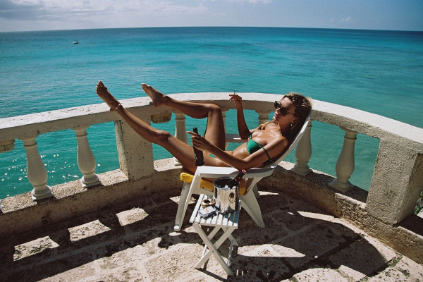 Bregje Heinen for Lavarice Swim