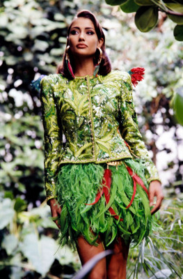 Brenda Schad ~ Oscar de la Renta Spring 1992 by Wade Watson