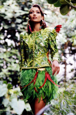Brenda Schad ~ Oscar de la Renta Spring 1992 by Wade Watson