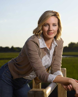 Brianne Davis - Six (2017) Season 1 Promoshoot