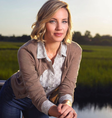 Brianne Davis - Six (2017) Season 1 Promoshoot
