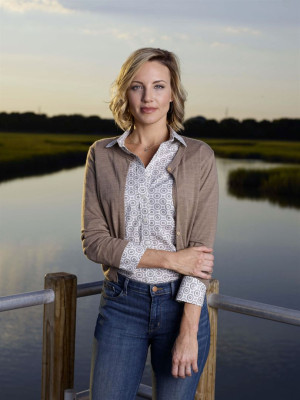 Brianne Davis - Six (2017) Season 1 Promoshoot